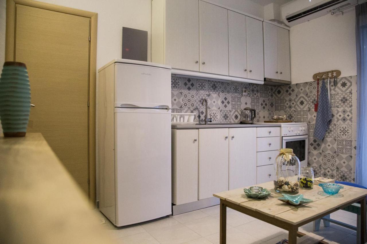 Grey Theros Apartments パラリア・ディオニショウ エクステリア 写真