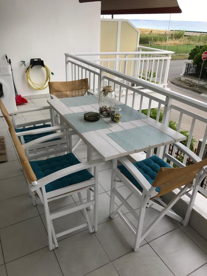 Grey Theros Apartments パラリア・ディオニショウ エクステリア 写真